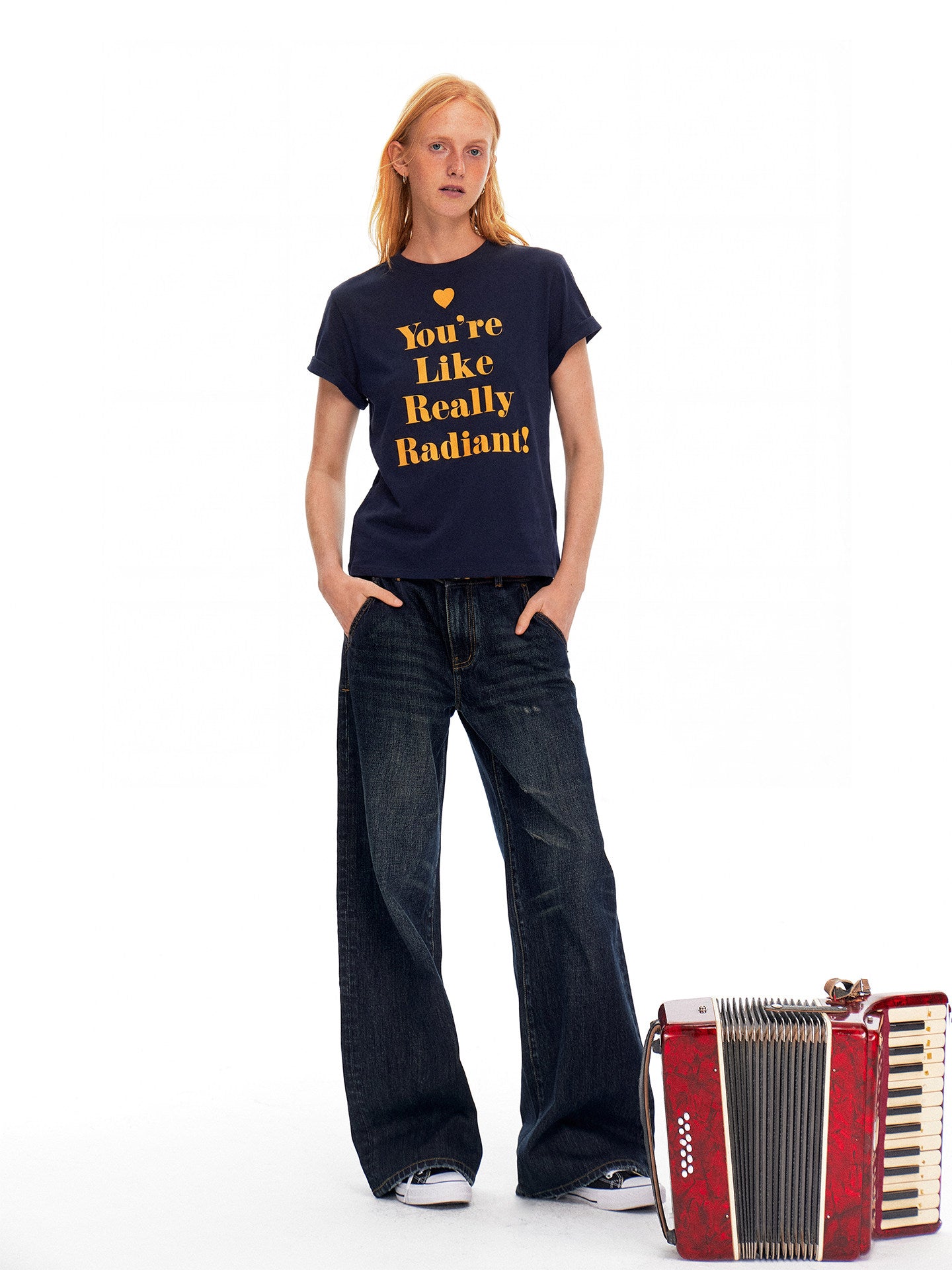 Love-hearted Letter Print T-shirt - Navy